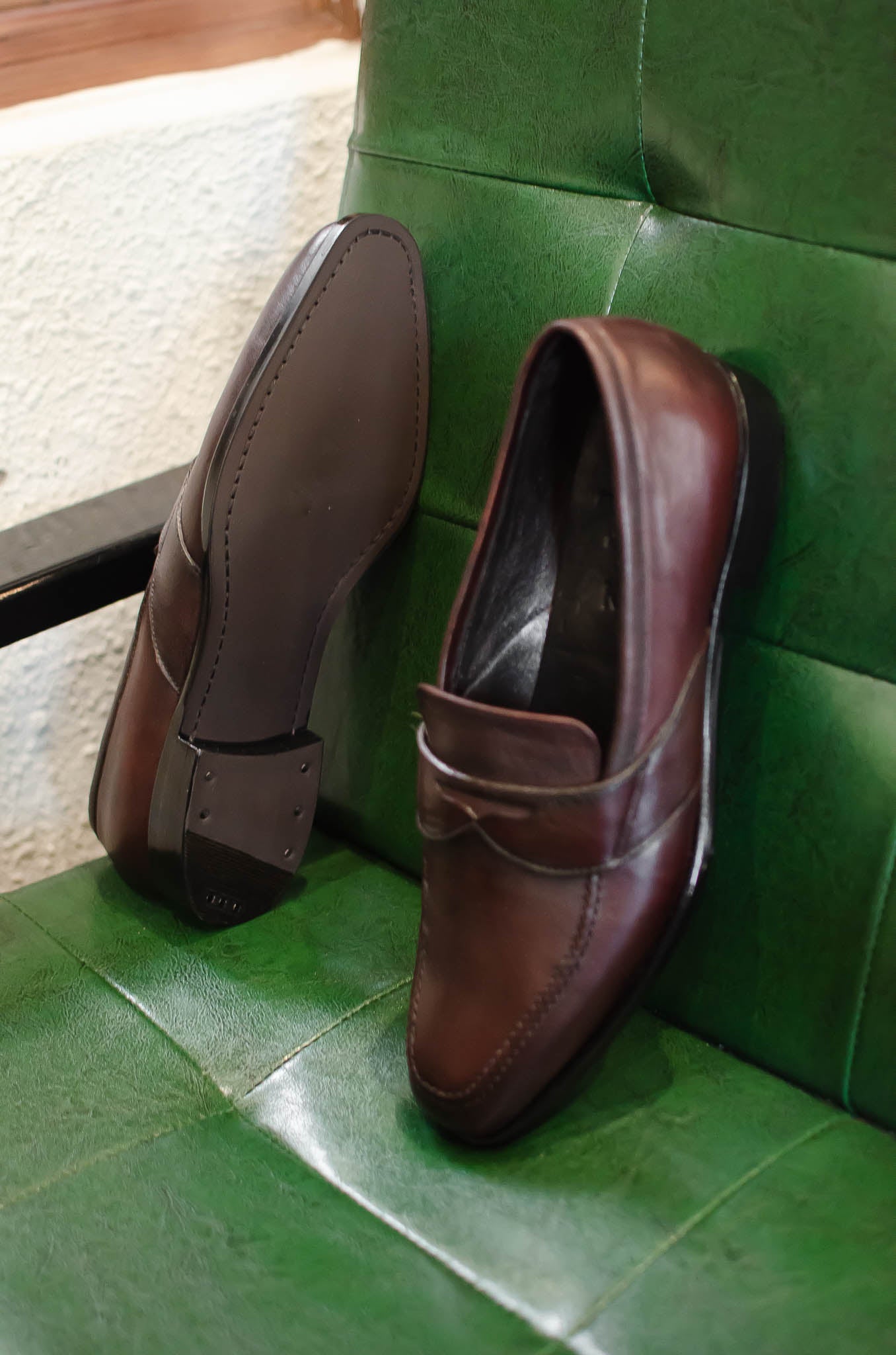 Loafer Men Shoes T 010