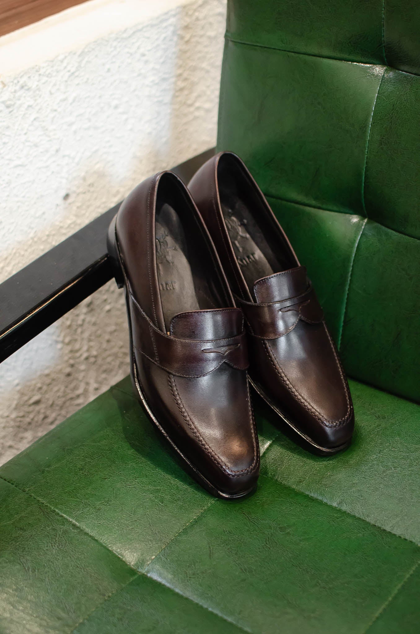 Loafer Men Shoes T 010