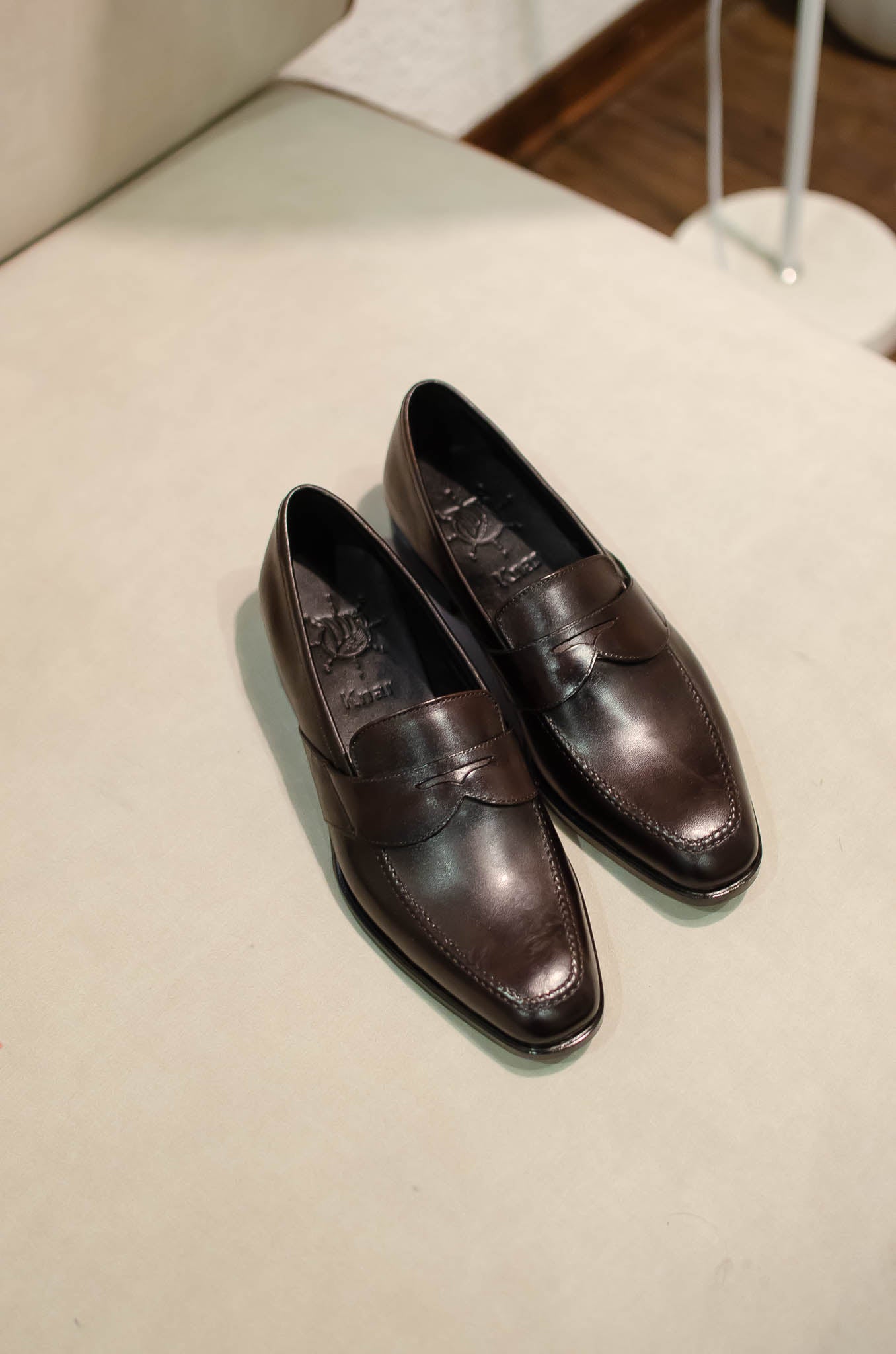 Loafer Men Shoes T 010