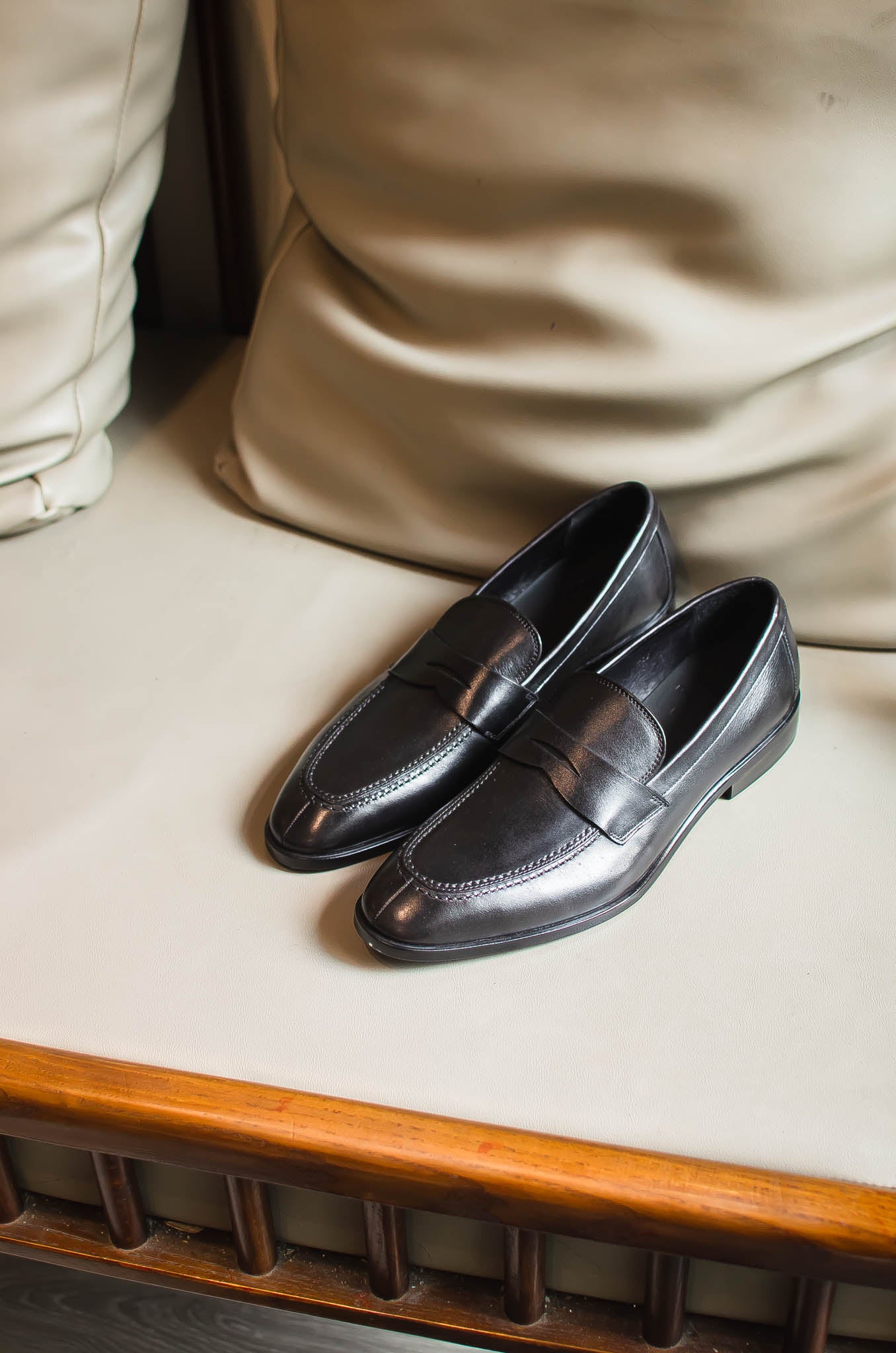 Loafer Men Shoes T 09