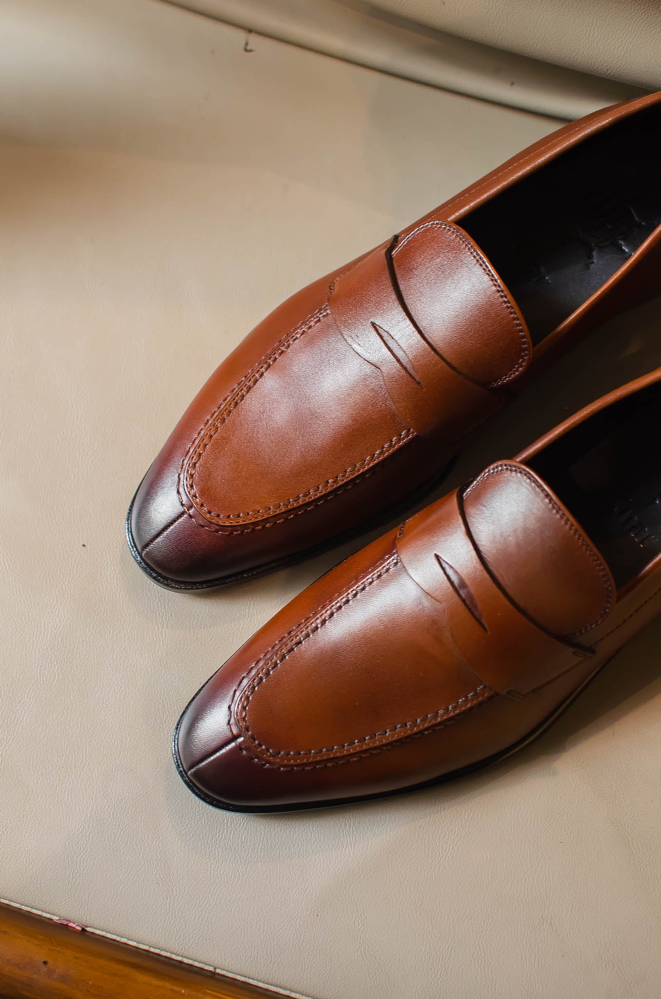 Loafer Men Shoes T 09