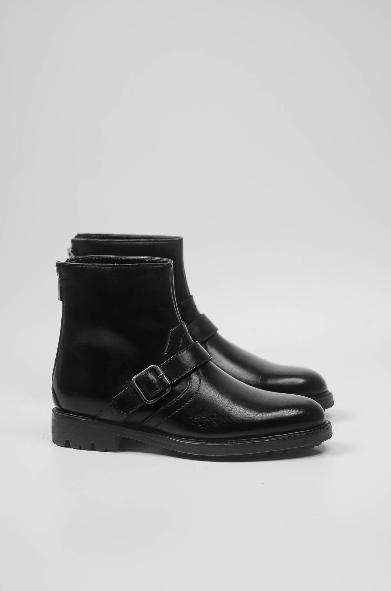 Boots Men Shoes K 03